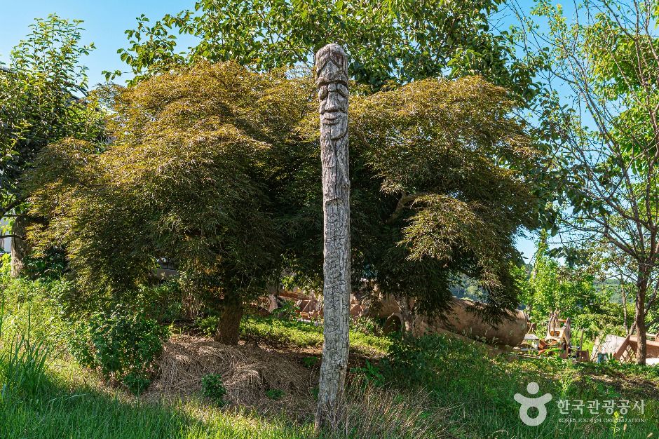 나산 솟대 장승공원