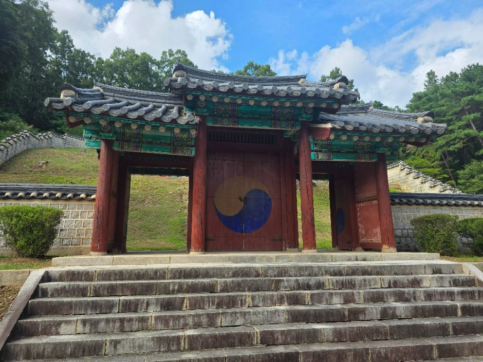 자운서원