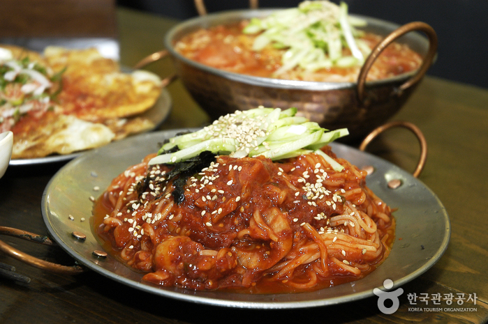 Yogi (요기)