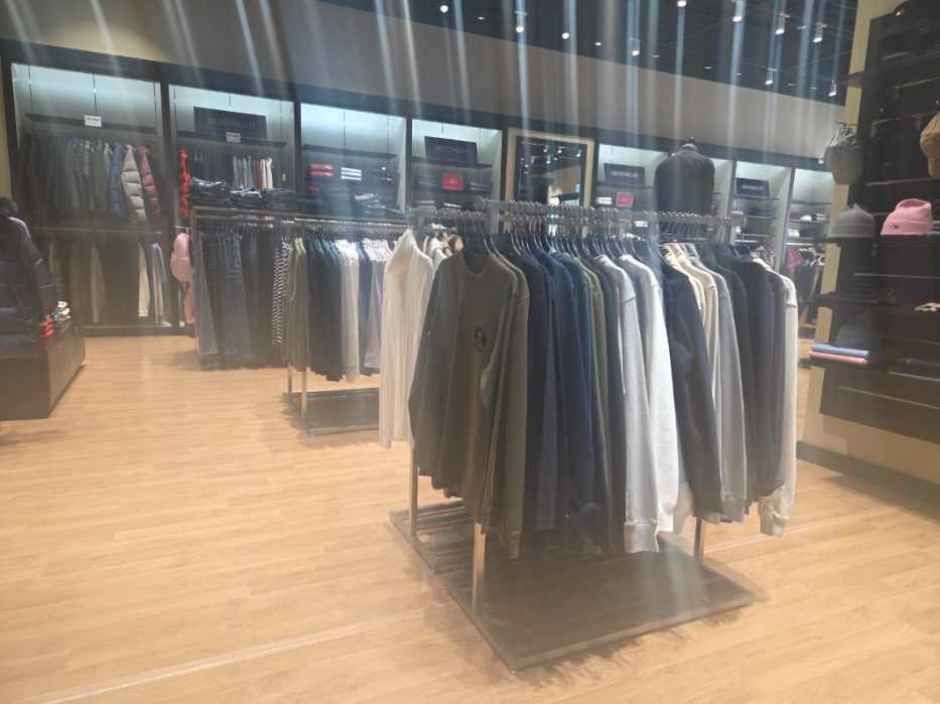 thumbnail-Tommy Hilfiger - Lotte Outlets Buyeo Branch [Tax Refund Shop](타미힐피거 롯데아울렛 부여점)-3