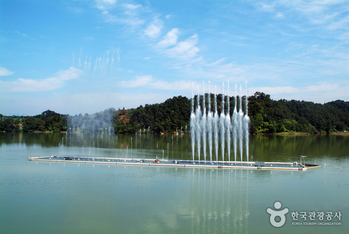 Jungangtap Park (중앙탑공원)