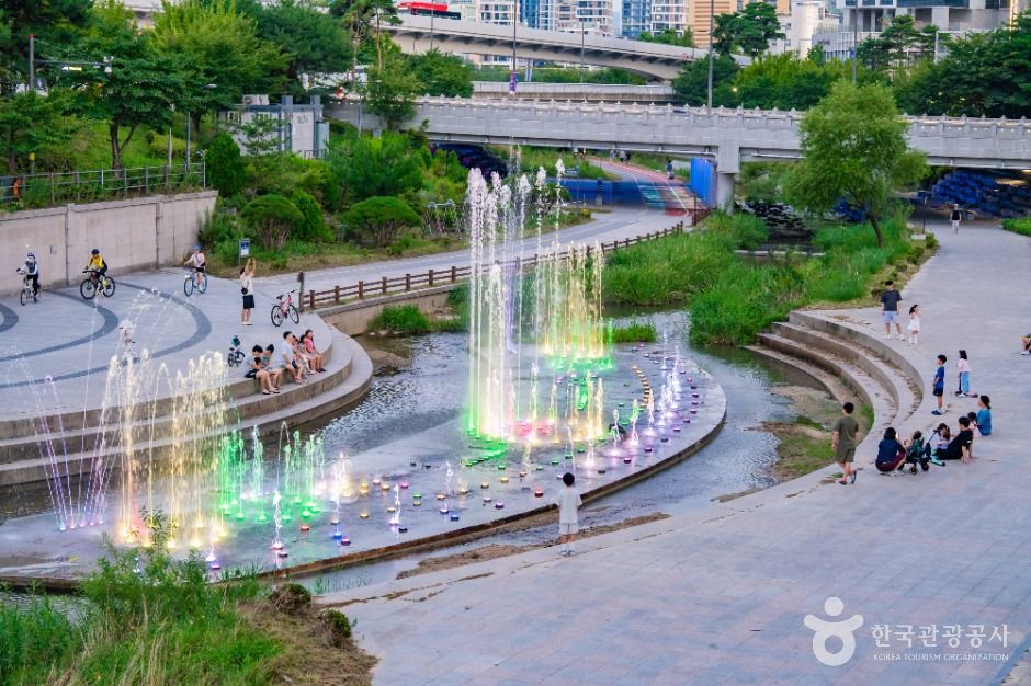 방축천 음악분수