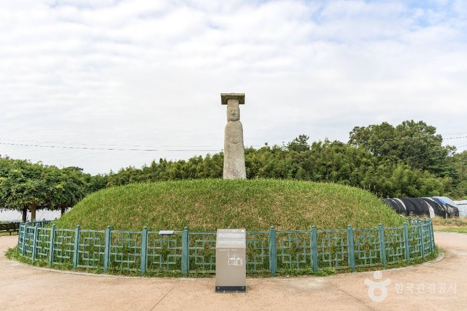 익산 고도리 석조여래입상