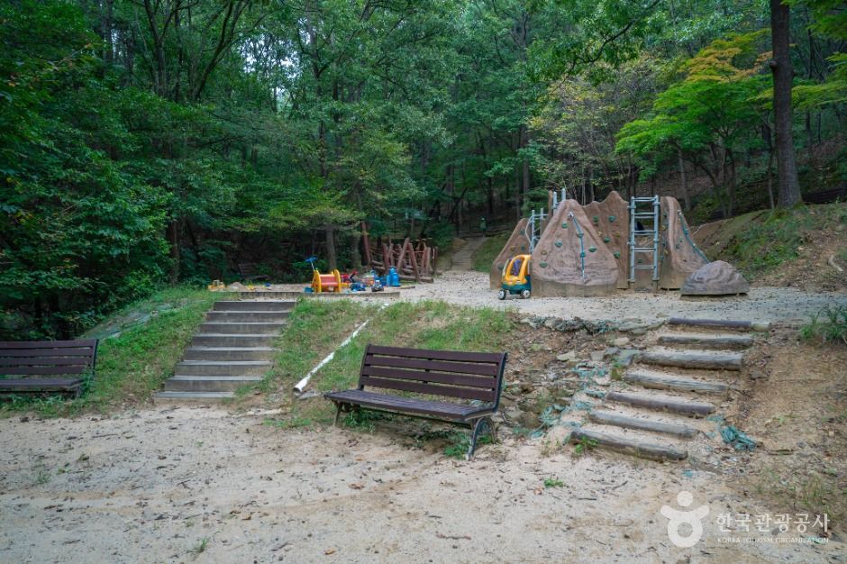 thumbnail-천생산성산림욕장-2