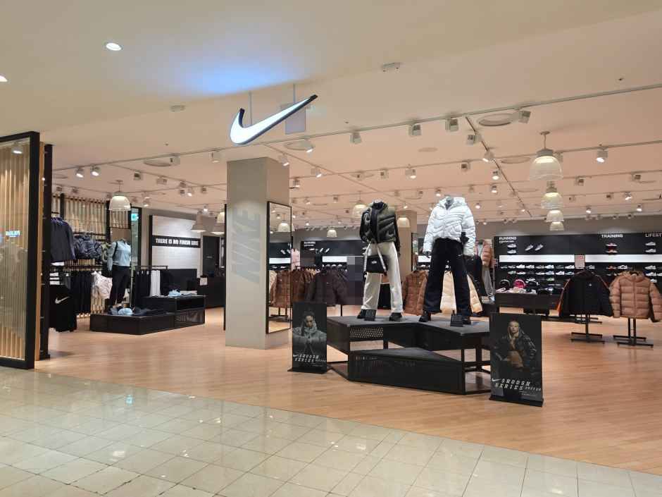 Nike - Lotte Department Store Bundang Branch [Tax Refund Shop](나이키 롯데백화점 분당점)