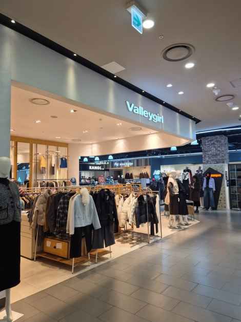 Valleygil - Style Market Daejeon Branch [Tax Refund Shop](밸리걸 스타일마켓 대전점)