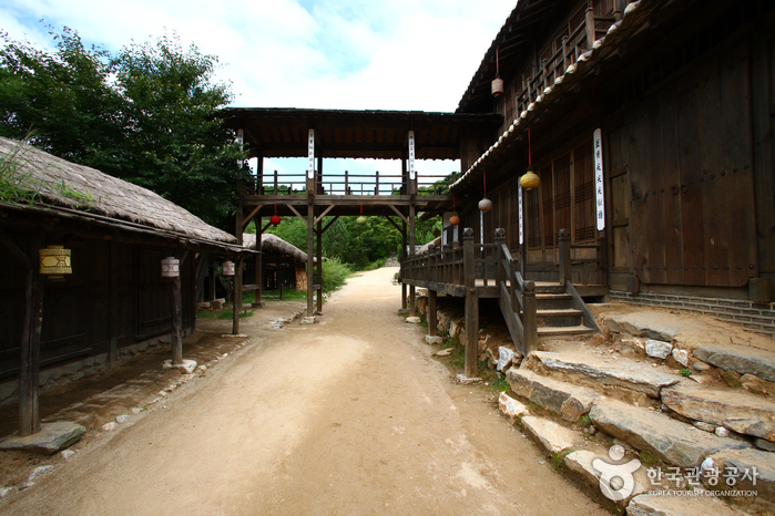 Cheongpung Cultural Heritage Complex (Cheongpung Cultural Heritage Complex)(청풍문화재단지)