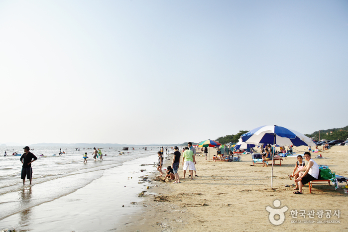 Strand Cheongpodae (청포대해수욕장)