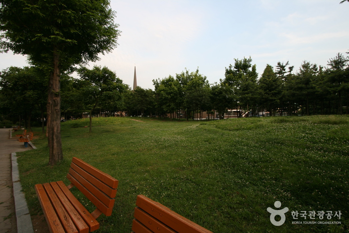 Parc Sinteuri (신트리공원)