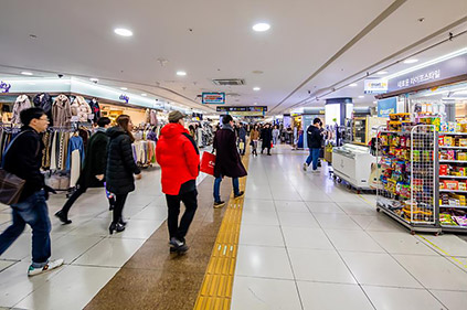 Centro Comercial Subterráneo de la Estación de Gangnam.