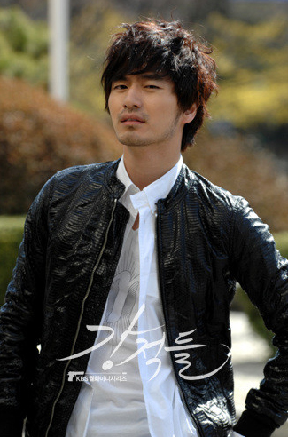 Lee Jin-Uk (이진욱)