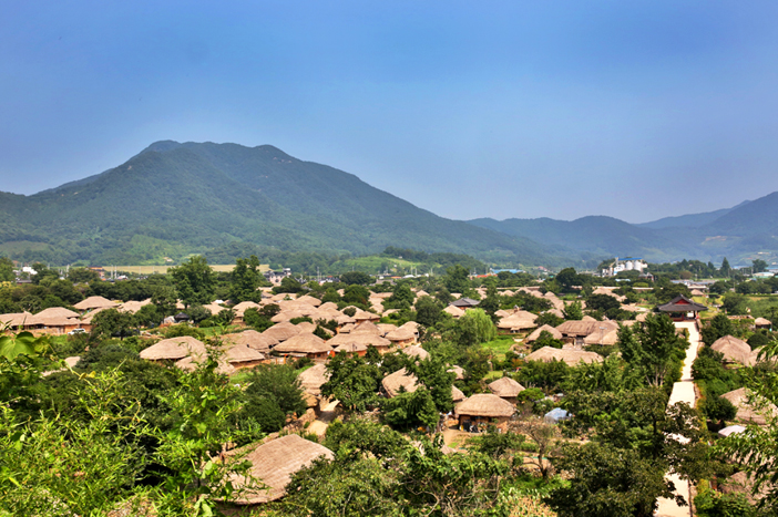 Views of Naganeupseong Folk Village