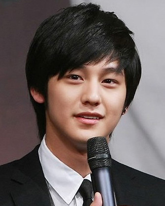 Kim Bum (김범)