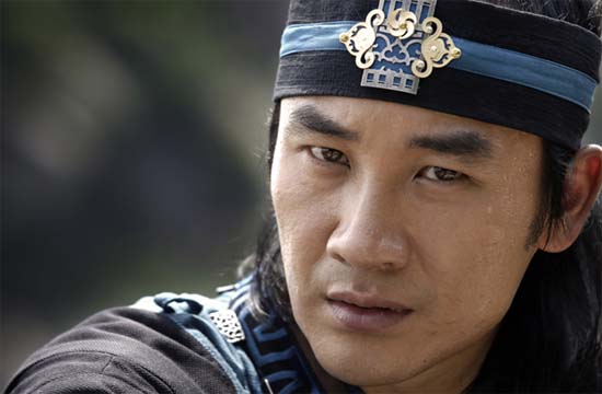 Um Tae-Woong (엄태웅)