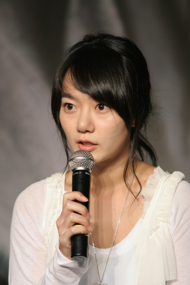 Bae Doo-Na (배두나)