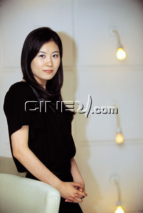 Mun So-ri (문소리)