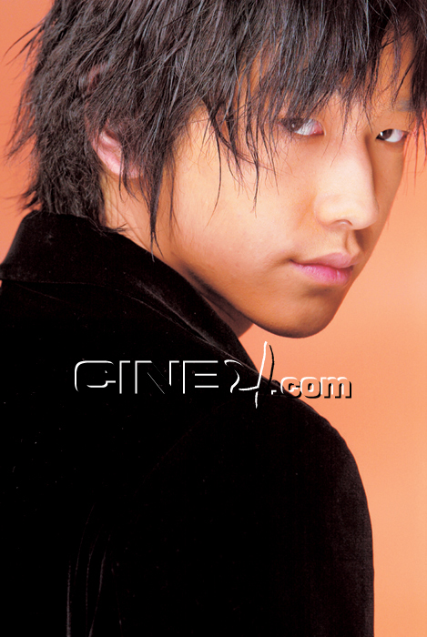 Jung Ji-hoon (정지훈) or Rain (비)