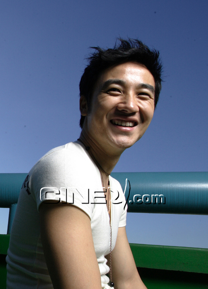 Um Tae-Woong (엄태웅)