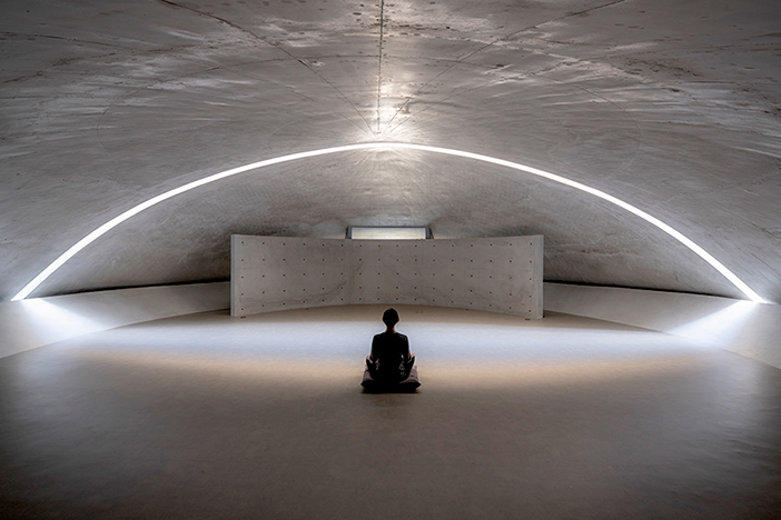 James Turrell Hall (oben, Quelle: Museum SAN), Paper Gallery (unten links), Triangle Courtyard (unten rechts)