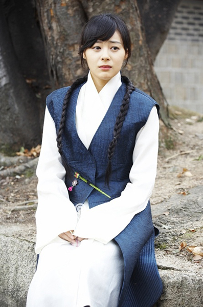 Heo Yi-jae (Huh E-jae 허이재) 