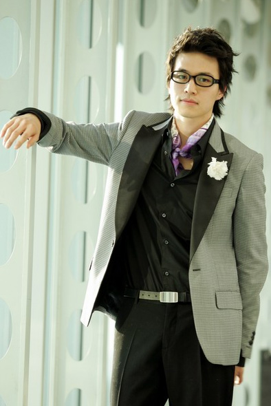 Lee Dong-Wook (이동욱)