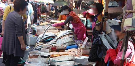 情と活気と旨いものに溢れてる！<br>行ってみよう 「韓国の市場」