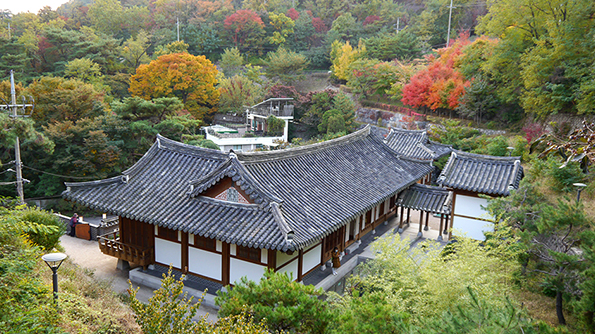 韓国文学に触れる韓国旅行。一味違う図書館で過ごす静かな時間。