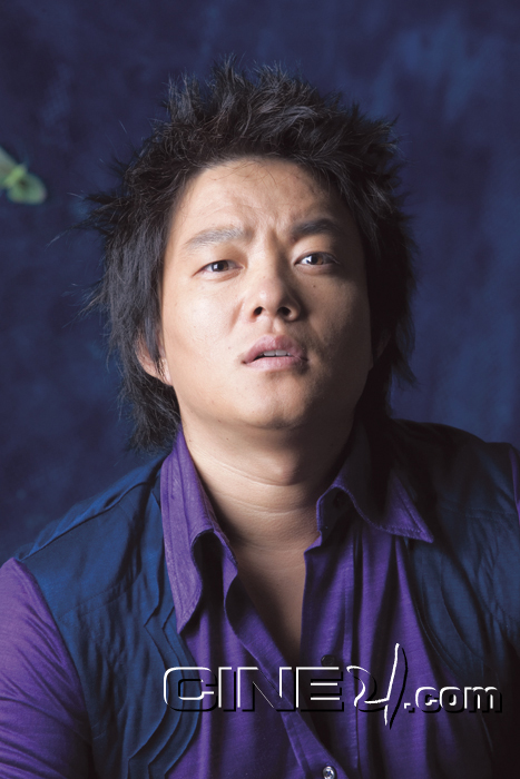 Lee Bum-soo (이범수)