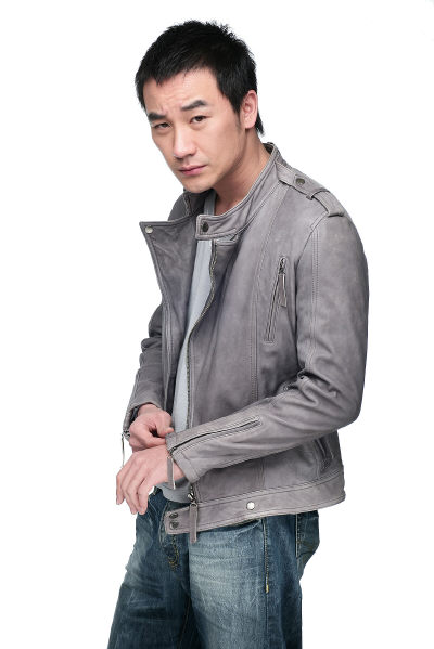 Um Tae-Woong (엄태웅)