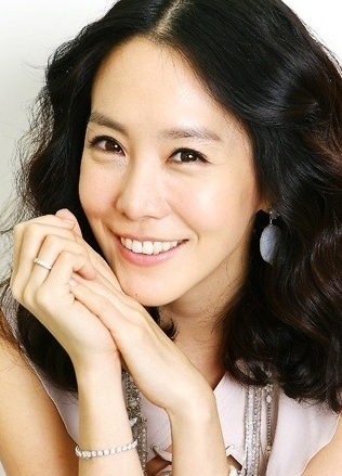 Kim Jung-Eun (김정은)