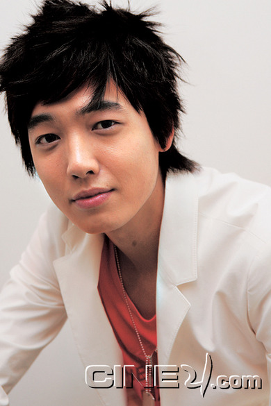 Chuong Kyung-Ho (정경호)