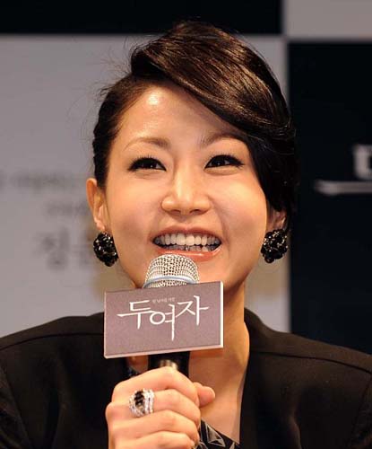 Shin Eun-Kyoung (신은경)