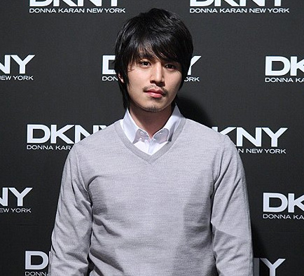 Lee Dong-Wook (이동욱)