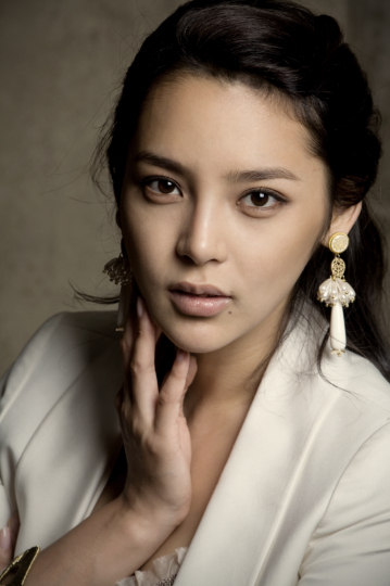 Park Shi-Yun (Bak Si-Yeon 박시연)