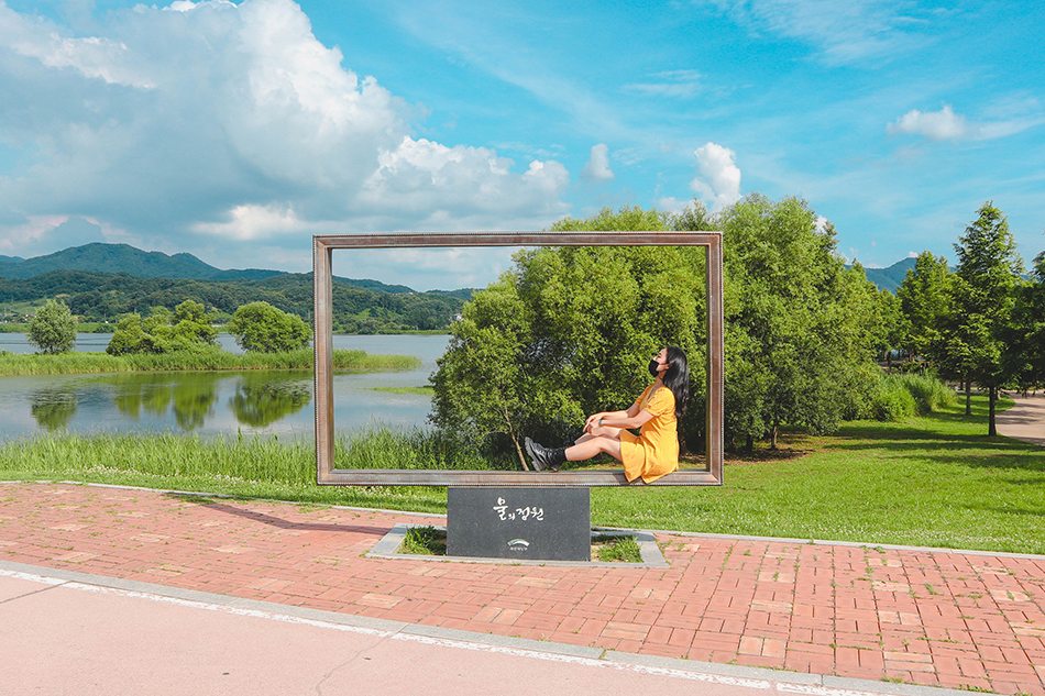 Water Garden picture frame photo spot