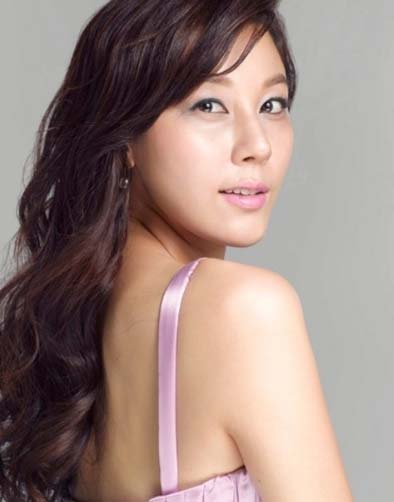Kim Ha-Neul (김하늘)