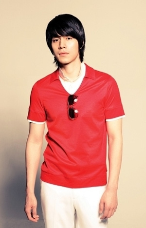 Lee Dong-Wook (이동욱)