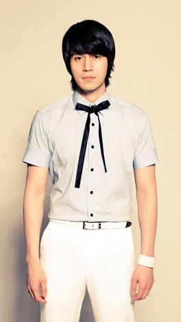 Lee Dong-Wook (이동욱)