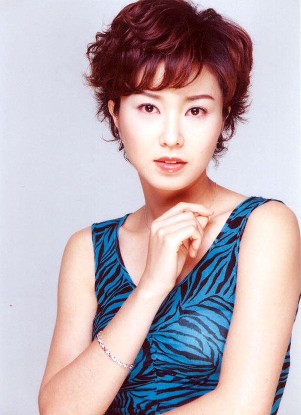 Jo Mi-Ryung (조미령)