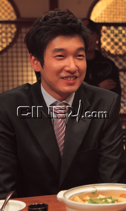 Cho Seung-woo (조승우)