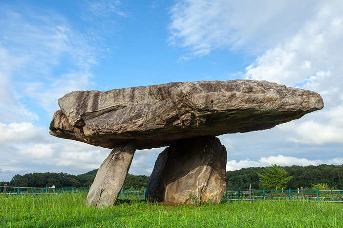 Bugeulli Jiseok dolmen, the representative dolmen in Ganghwa