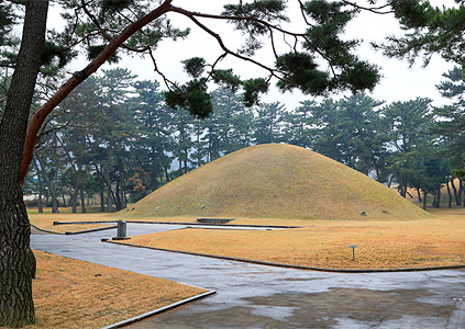 tumba real Muryeong