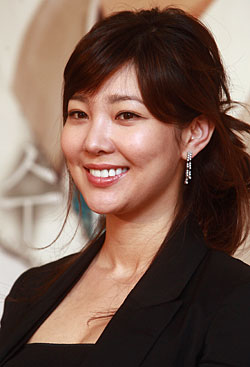 Kim Kyu-Ri (Kim Gyoo-Ri 김규리) 