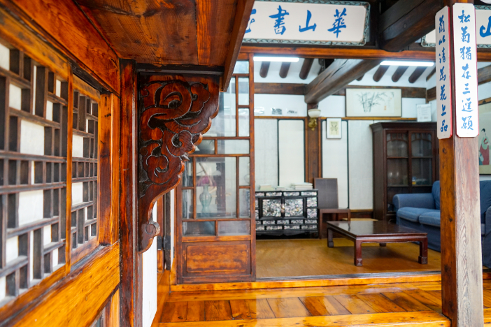 代続けてずっとその場所を守ってきた伝統韓屋、シウンジェ(市隠斎)