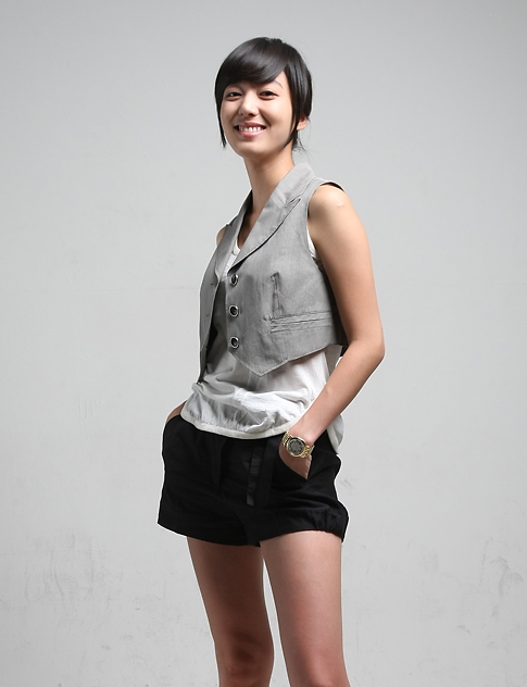 Lee So-Yeon (이소연)