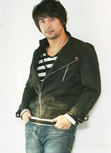 Kwon Oh-Jung (권오중)