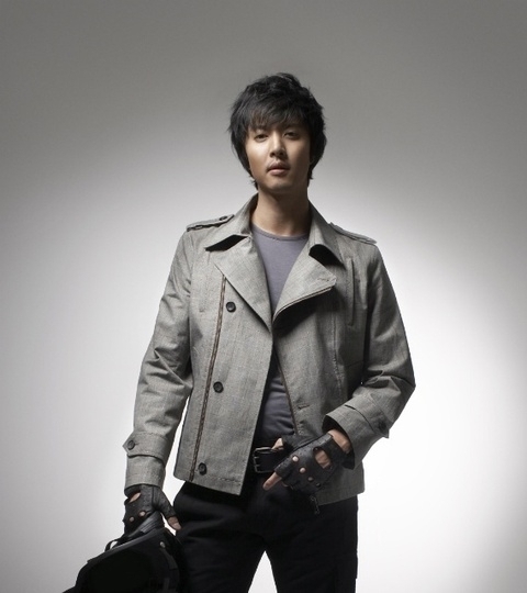 Lee Dong-Gun (이동건)