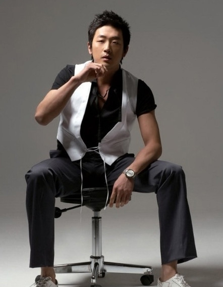 Ha Jung-Woo (하정우)