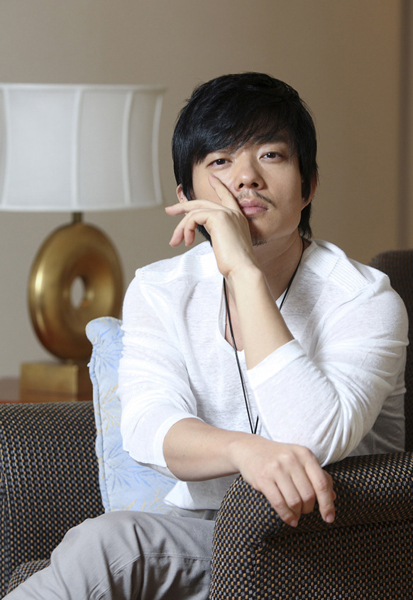 Lee Bum-soo (이범수)