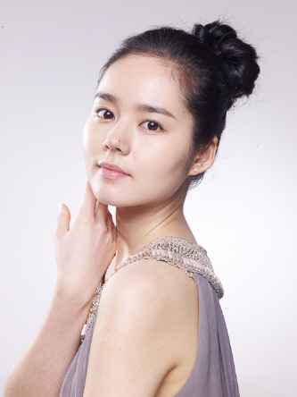 Han Ga-in (한가인)